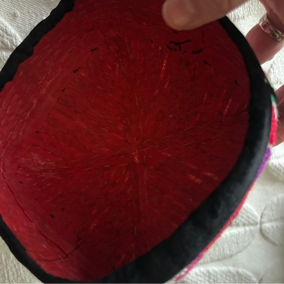 Uyghur  child’s hat. China. Xingxiang.  Beautiful handiwork. Colorful. - Picture 3 of 6